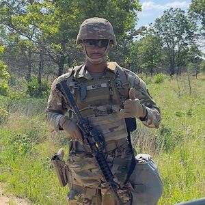 Meet your Posher, Adrian